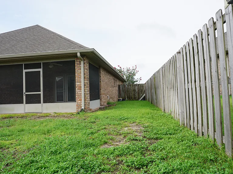 656 Teal St — Photo 34