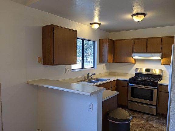 3rd image of 2381 Archwood Ln Unit 177