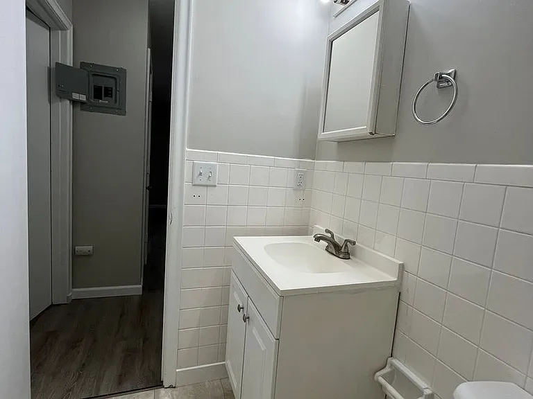 1210 Hilltop — Photo 13