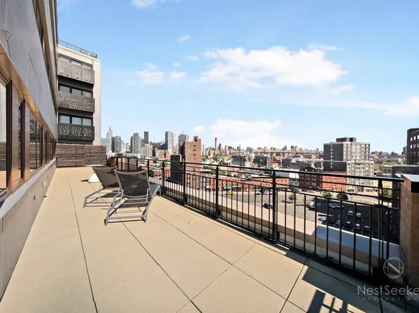 11-39 49th Avenue image 7 of 17