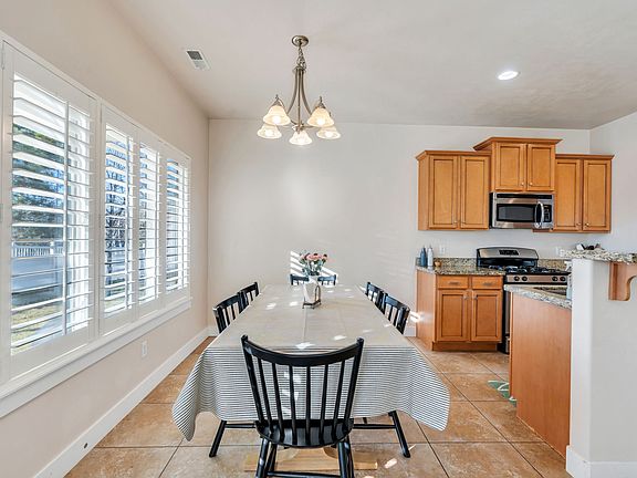 5th image of 1138 E Quarry Stone Way