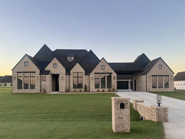 124 E 164th Pl S, Glenpool, OK 74033