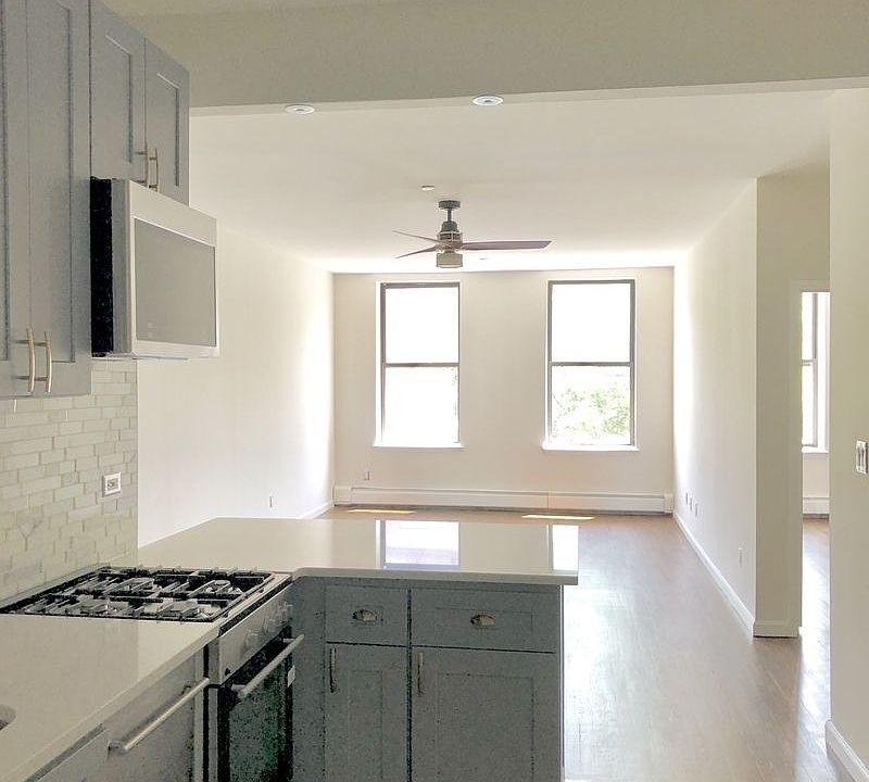 1st image of 2322 A C Powell Blvd APT 3G