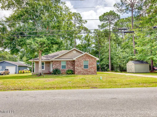 1800 Dolphin Dr, Gautier, MS 39553