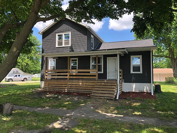 2nd image of 230 W Plum St