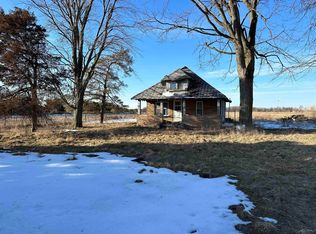 10503 E Parks Rd, Wheeler, MI 48662