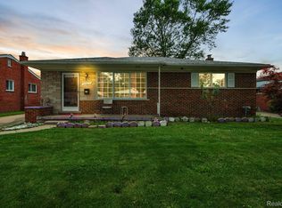 24825 Masch Ave, Warren, MI 48091