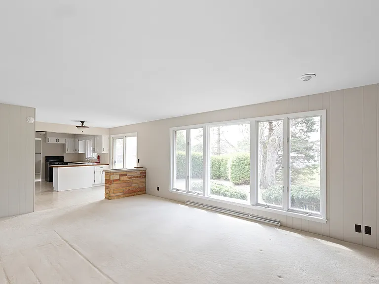 306 E Michigan Ave — Photo 4