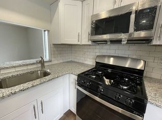 1909 Woodbridge Comns Way, Iselin, NJ 08830