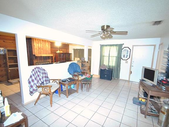 4th image of 14140 Newcomb Ave