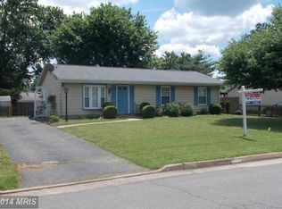 908 N Sterling Blvd, Sterling, VA 20164