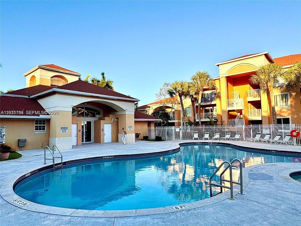 1st image of 6900 SW 39th St #206J
