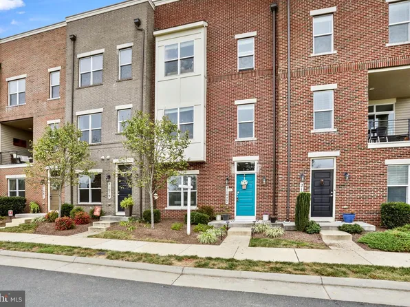 21077 Ashburn Heights Dr, Ashburn, VA 20148