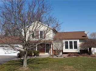 16 Judd Ln, Hilton, NY 14468