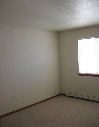 4th image of 509 S Circle Dr #4
