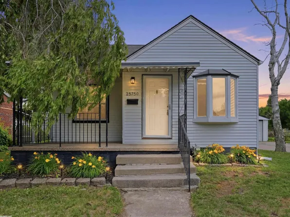 25750 Send St, Roseville, MI 48066