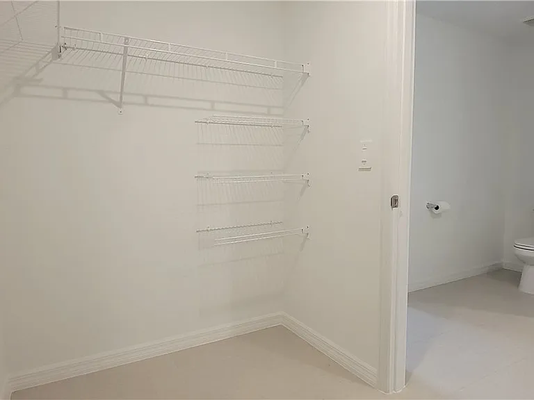 19709 Garden Ridge Ct — Photo 12