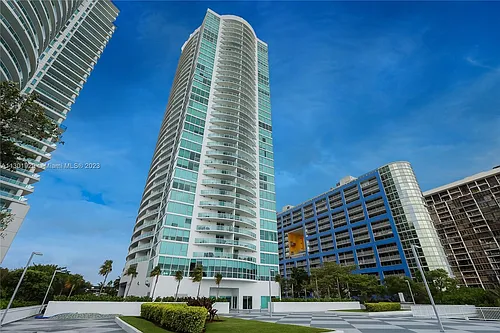 2101 Brickell Ave Photo 1