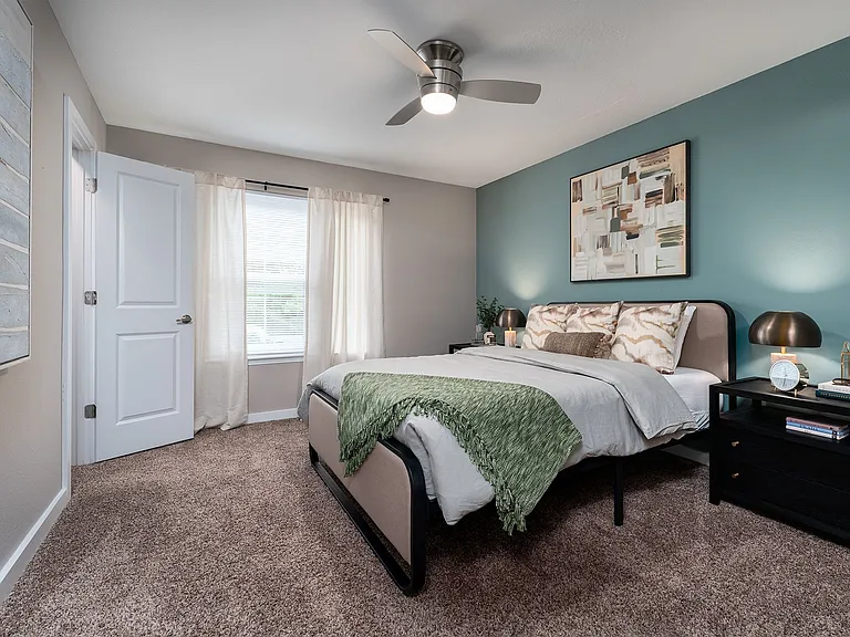 Hampton Farms Apartments — Photo 11