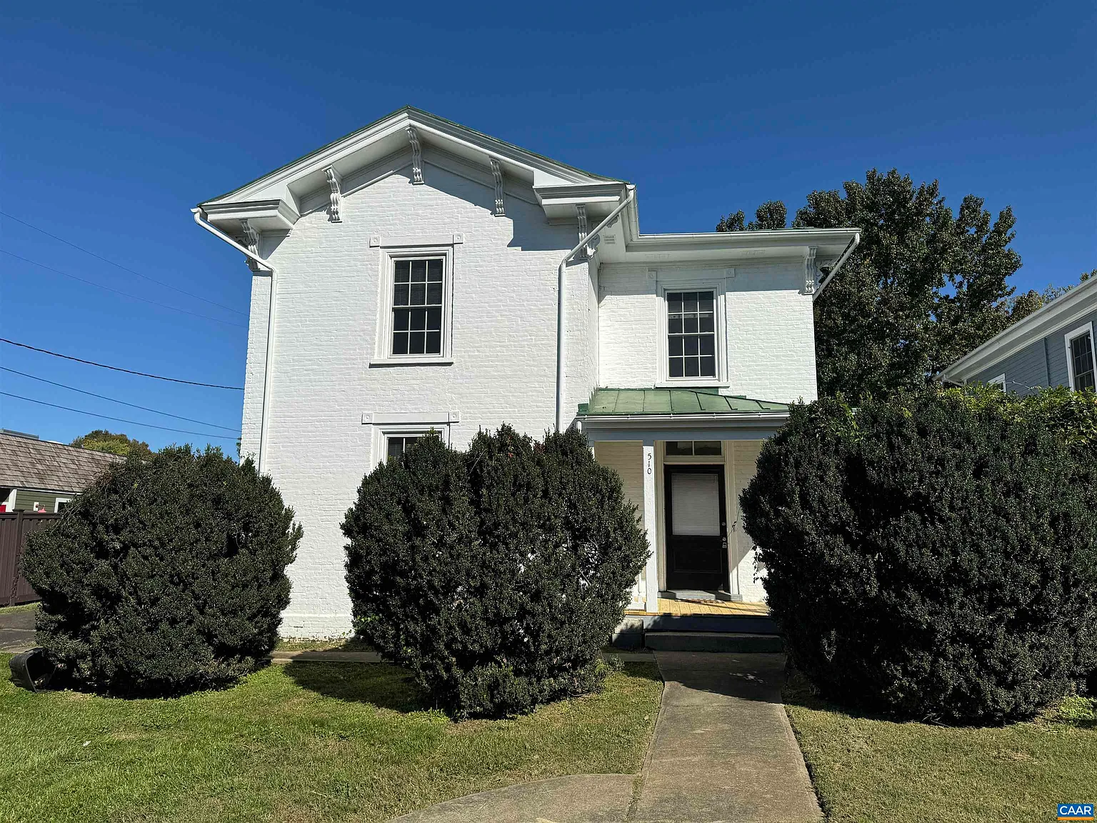 2 bed, 1.0 bath, 1572 sqft, $1,550 — Photo 1