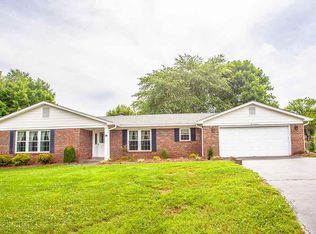 217 Dorchester Dr, Bowling Green, KY 42103