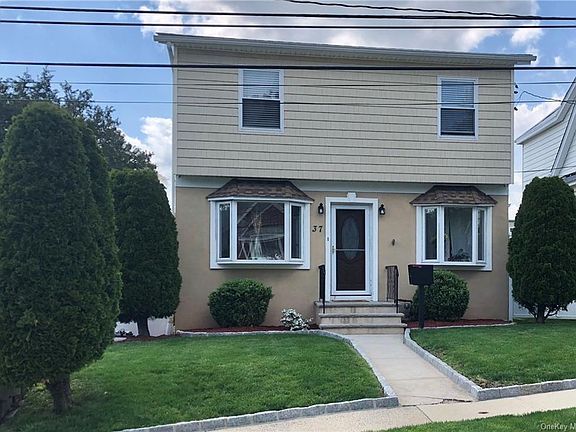 3rd image of 37 Hardy Pl