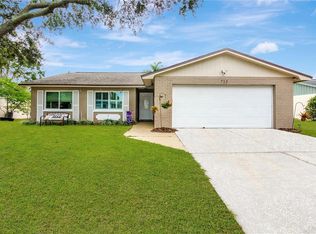 715 Breezy Dr, Brandon, FL 33511