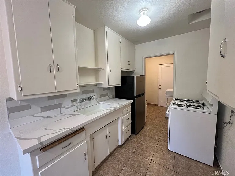6718 Comet St — Photo 4
