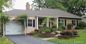 1st image of 835 Warwick Ln