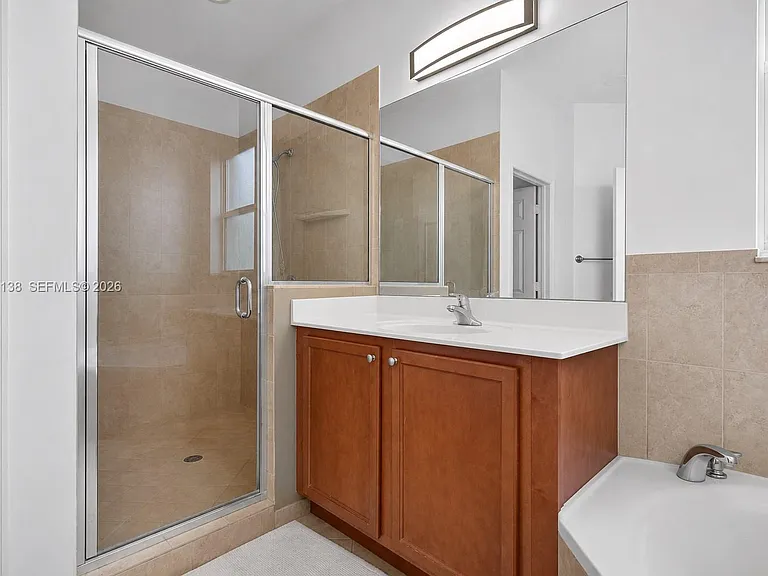 4422 NW 112th Ct — Photo 24
