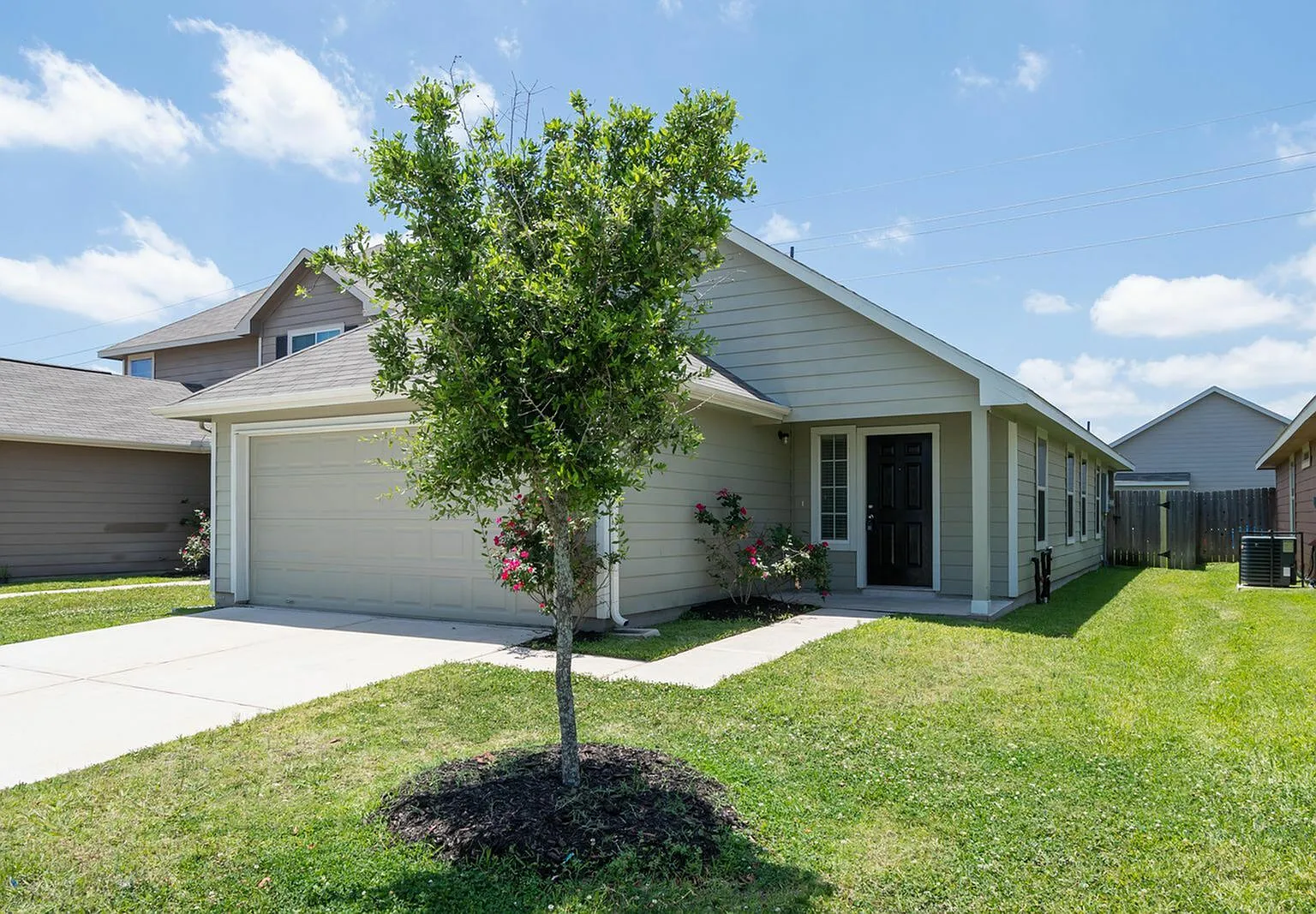 Plantation Lakes — Photo 2