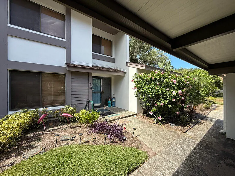 2 bed, 2.0 bath, 1415 sqft, $2,100 — Photo 3