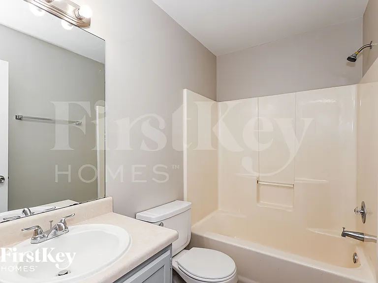 1775 Independence Dr — Photo 17