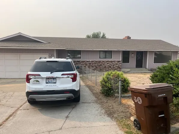 7002 Lindgren Dr, Yakima, WA 98908