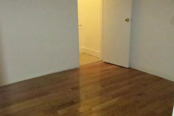 Rented by Manhattan Best Realty, Inc. | media 51