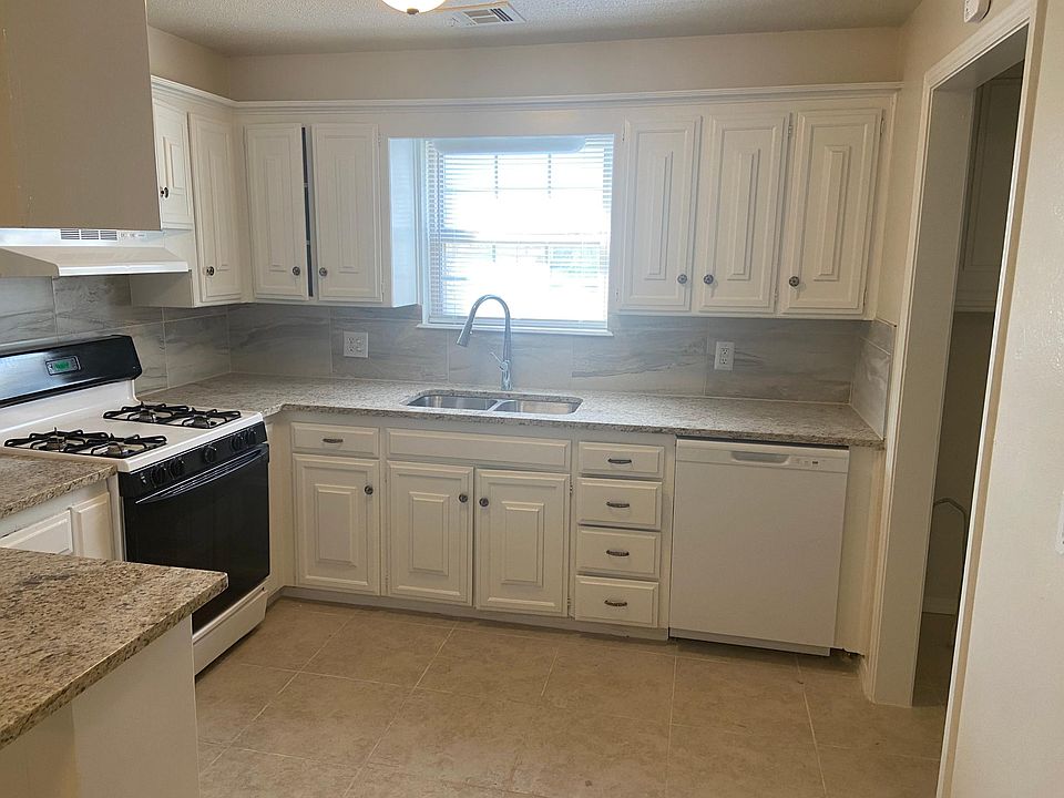 1st image of 4106 SE 14th St