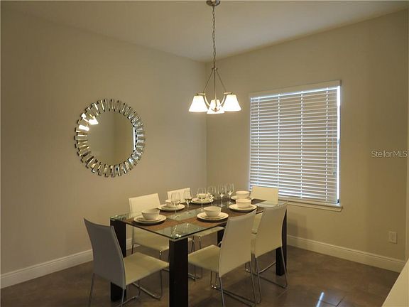 5th image of 181 Brookes Pl
