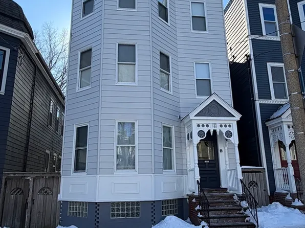 885 E Broadway, Boston, MA 02127