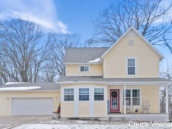 4496 4th St, Caledonia, MI 49316