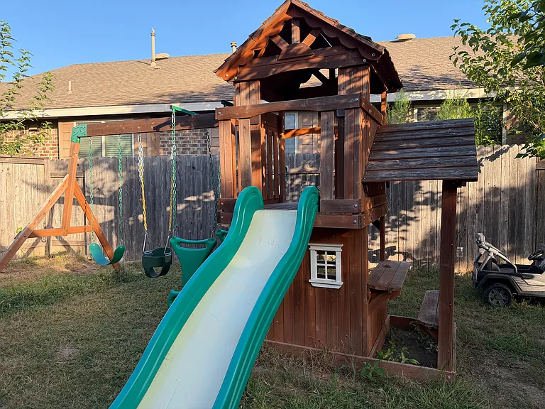 3304 Merlin Ct — Photo 46