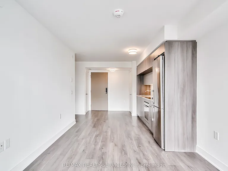 585 Bloor St E #2321 — Photo 16