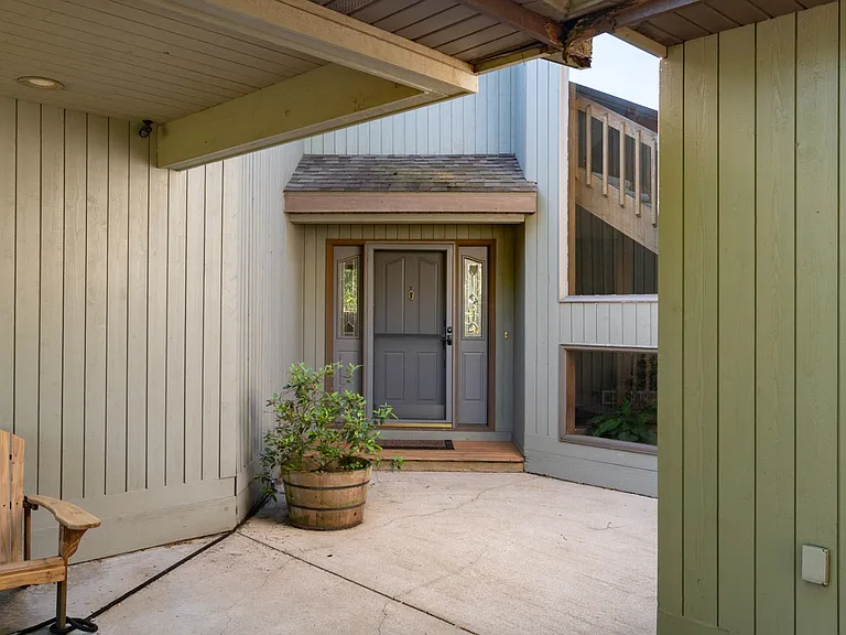 381 Timber Dr — Photo 3