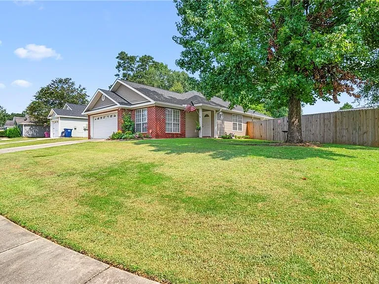 8650 Hamilton Bridges Dr S — Photo 29