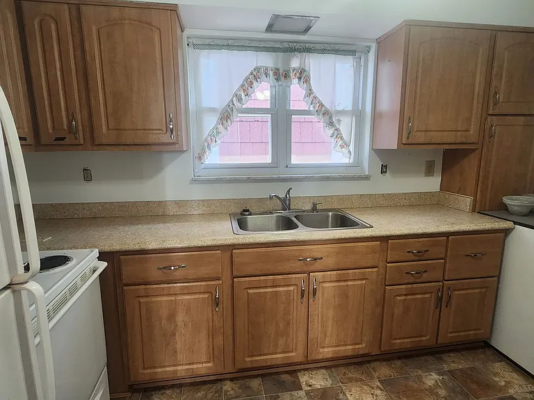 21 Chalfonte Ave — Photo 4