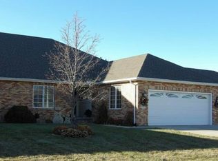 812 Crane Ct, North Platte, NE 69101