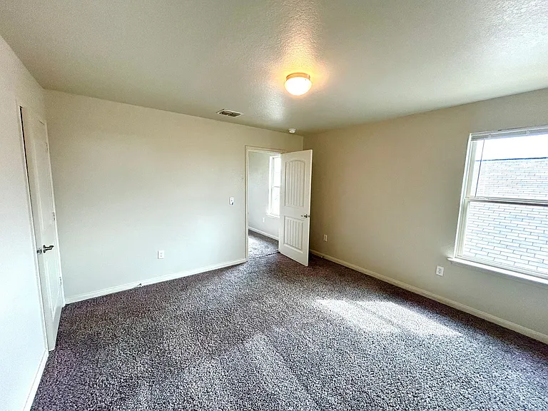 6814 Hibiscus Fls — Photo 19