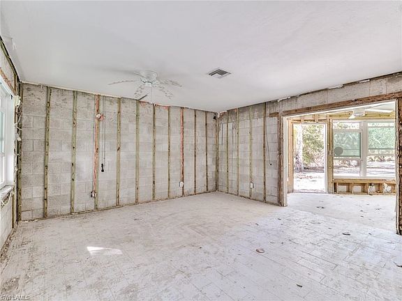 4th image of 766 Donax St