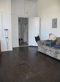 2nd image of 914 N Pine St