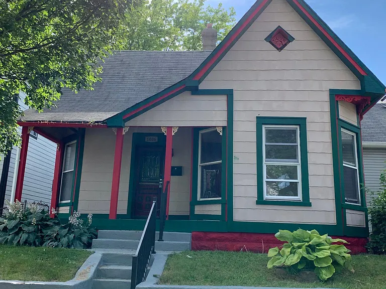 1006 Harlan St — Photo 2