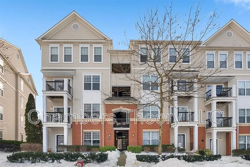 Building Photo - 11375 Aristotle Dr #101